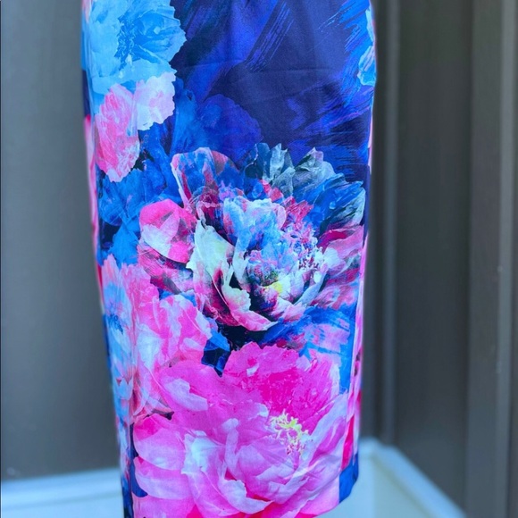 Coast dress - Picture 10 of 10